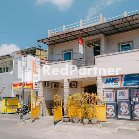 We Stay Residence Redpartner Surabaja Zewnętrze zdjęcie