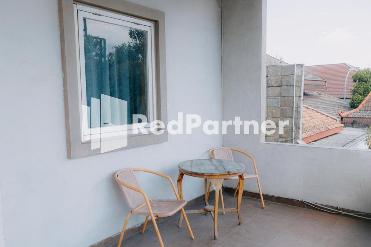 We Stay Residence Redpartner Surabaja Zewnętrze zdjęcie