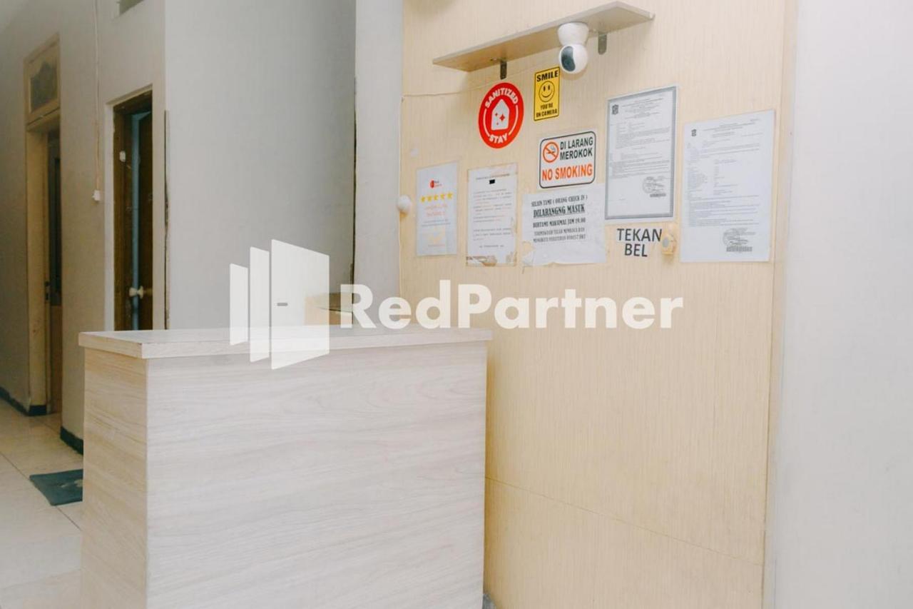 We Stay Residence Redpartner Surabaja Zewnętrze zdjęcie