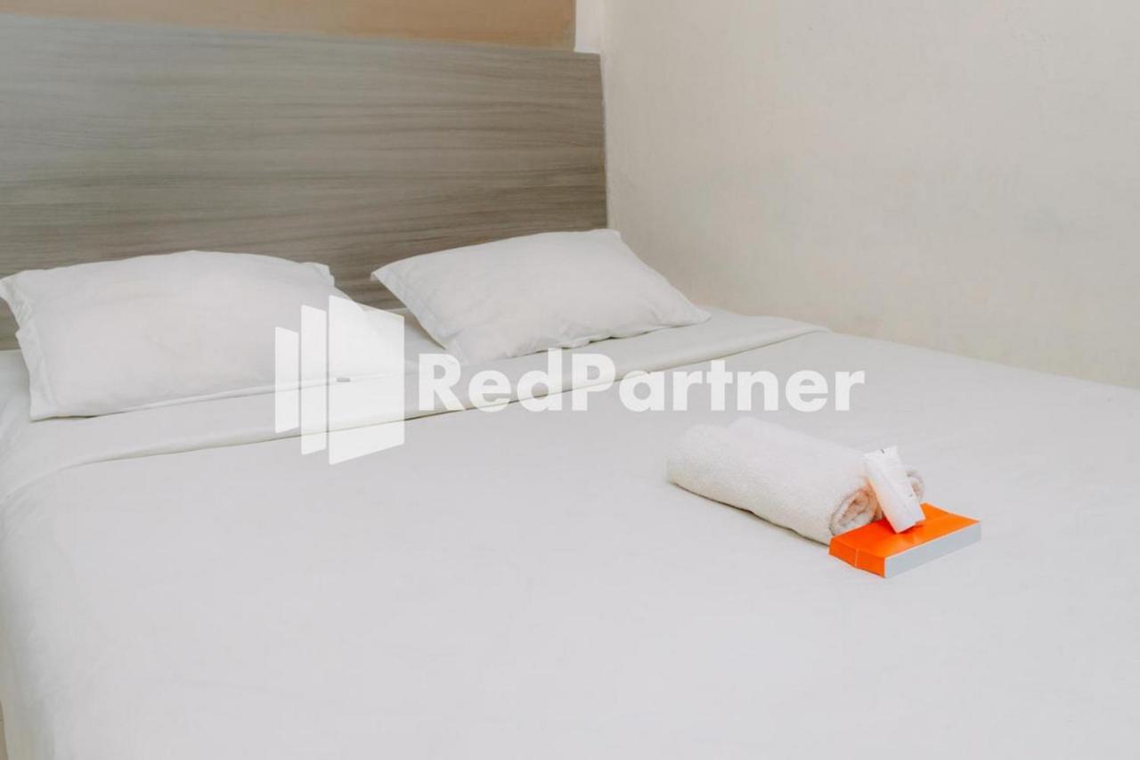 We Stay Residence Redpartner Surabaja Zewnętrze zdjęcie