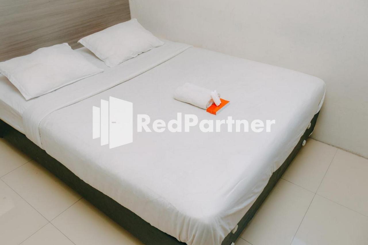 We Stay Residence Redpartner Surabaja Zewnętrze zdjęcie