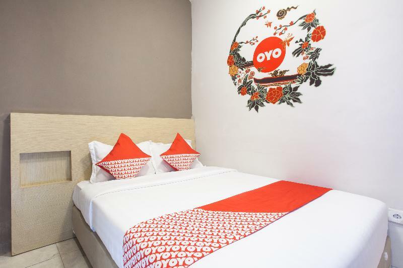 We Stay Residence Redpartner Surabaja Zewnętrze zdjęcie